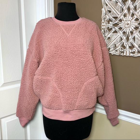 ⭐️ Victoria’s Secret PINK Sherpa Crew Sweatshirt in Damsel Pink EXTRA SMALL - Picture 8 of 16